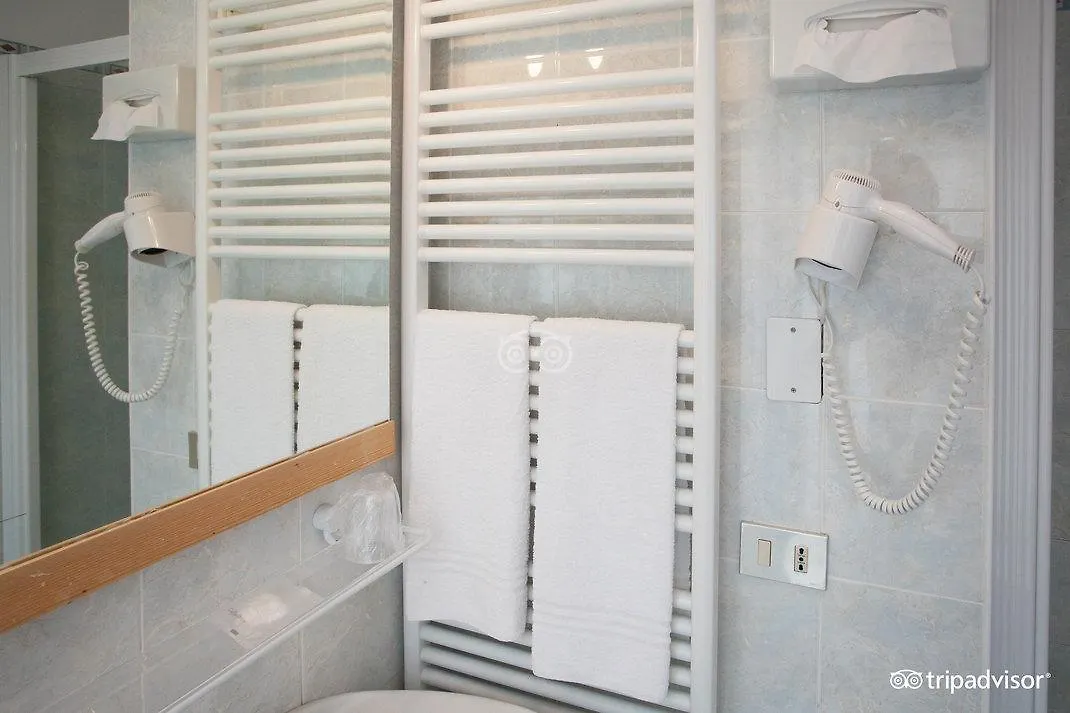 ונציה Hotel Caprera