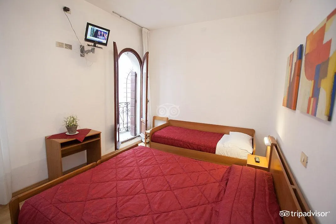 ונציה Hotel Caprera איטליה