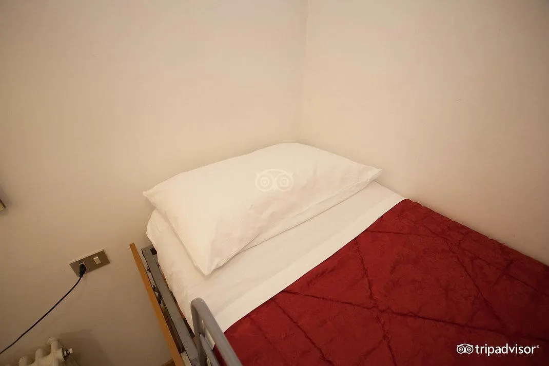 ונציה Hotel Caprera
